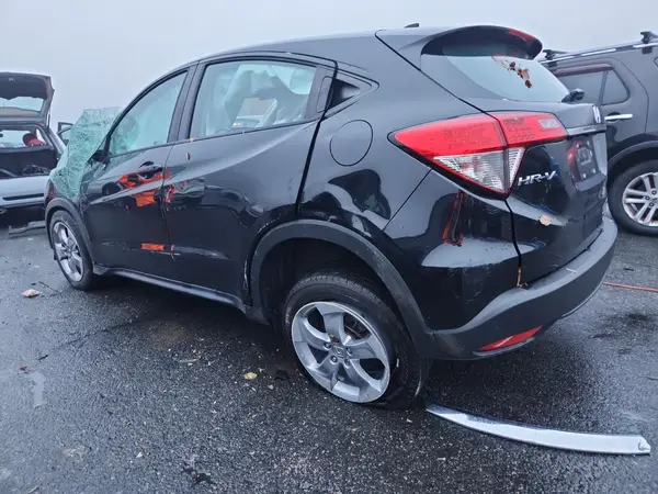 3CZRU6H35LM710469 2020 HONDA HR-V - Image 2