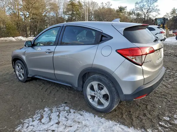 3CZRU6H35LM715588 2020 HONDA HR-V - Image 2