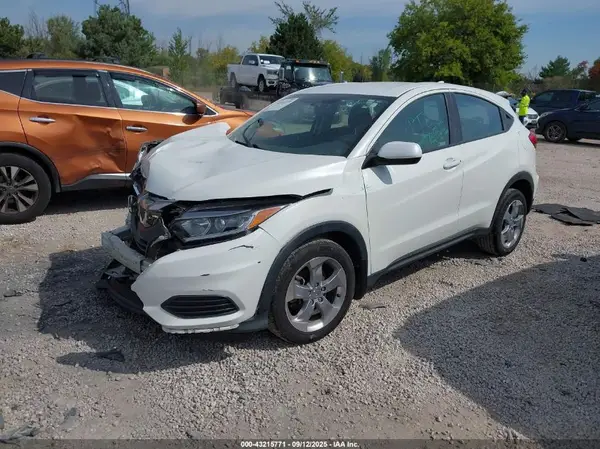 3CZRU6H35LM737882 2020 HONDA HR-V - Image 2
