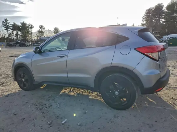 3CZRU6H35MM732943 2021 HONDA HR-V - Image 2