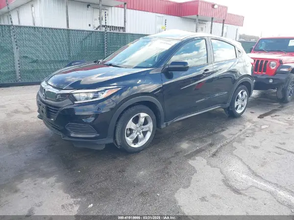 3CZRU6H35MM747247 2021 HONDA HR-V - Image 2