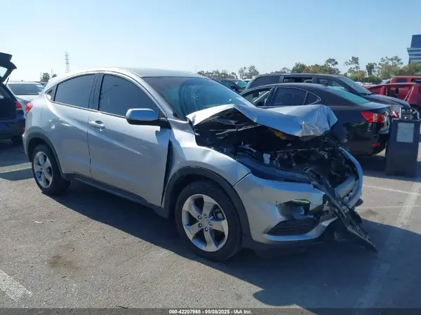 3CZRU6H35MM756417 2021 HONDA HR-V - Image 1