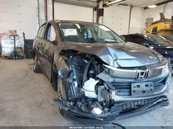 3CZRU6H35NM754555 2022 HONDA HR-V
