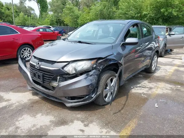 3CZRU6H36GM708137 2016 HONDA HR-V - Image 2
