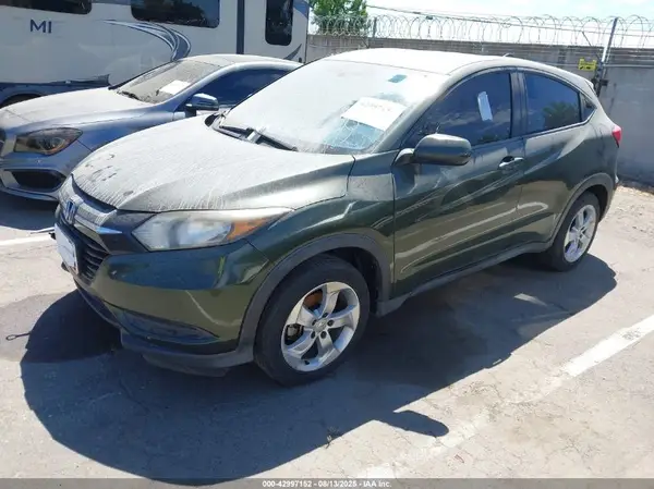 3CZRU6H36GM742031 2016 HONDA HR-V - Image 2