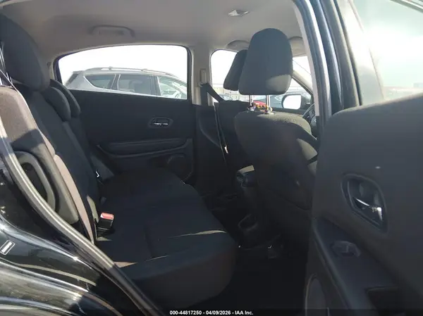 3CZRU6H36GM749691 2016 HONDA HR-V - Image 8