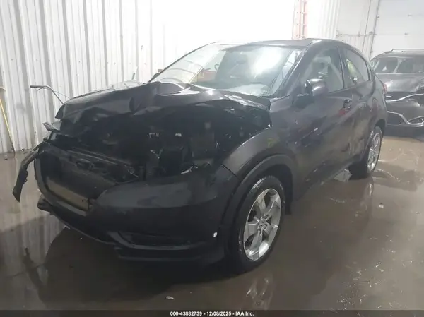 3CZRU6H36GM756771 2016 HONDA HR-V - Image 2