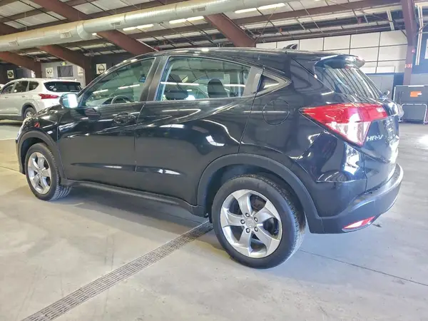 3CZRU6H36GM757516 2016 HONDA HR-V - Image 2