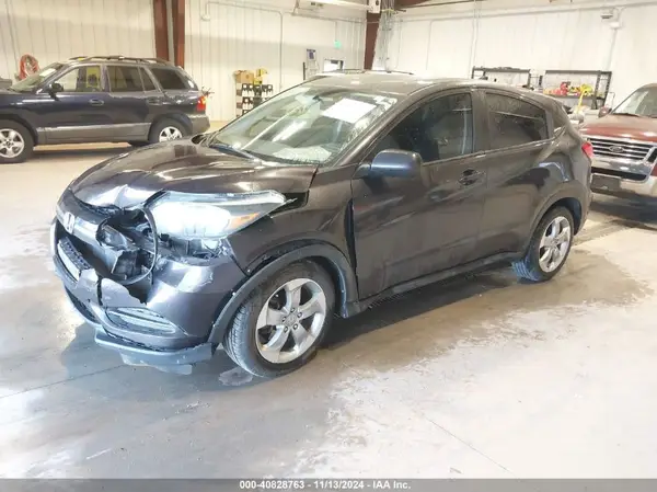 3CZRU6H36GM769195 2016 HONDA HR-V - Image 2