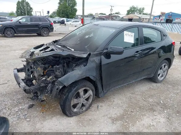 3CZRU6H36HG703097 2017 HONDA HR-V - Image 2