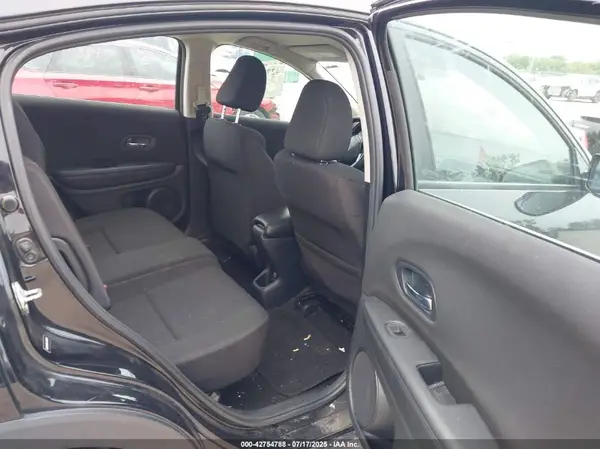 3CZRU6H36HG703097 2017 HONDA HR-V - Image 8