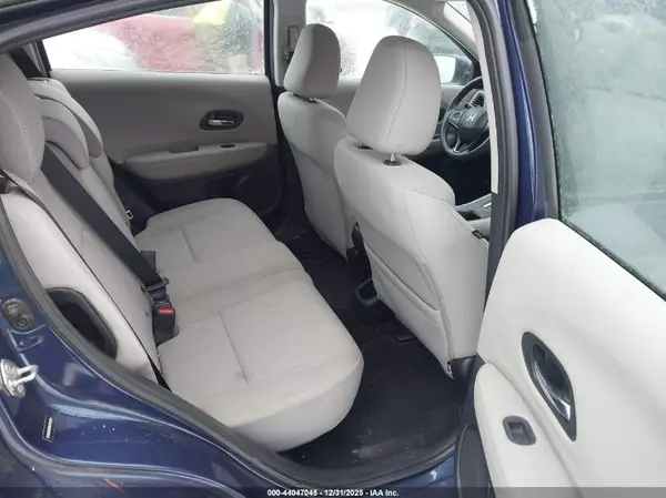 3CZRU6H36HG705254 2017 HONDA HR-V - Image 8