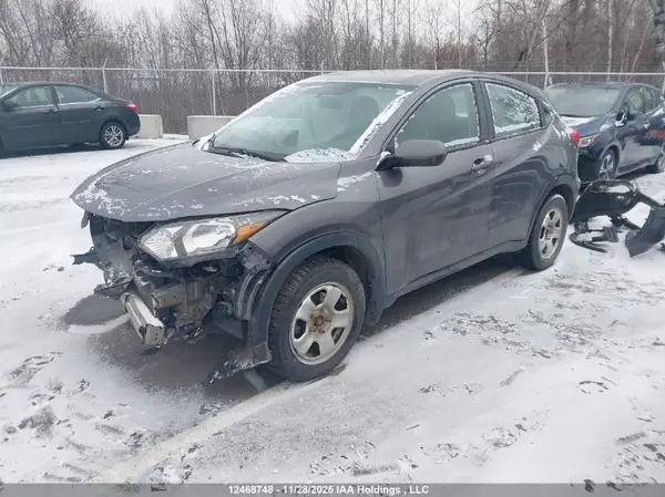 3CZRU6H36HM105268 2017 HONDA HR-V - Image 2