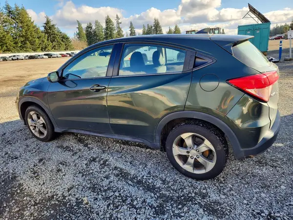 3CZRU6H36HM708284 2017 HONDA HR-V - Image 2