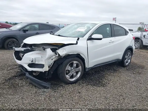 3CZRU6H36HM709483 2017 HONDA HR-V - Image 2