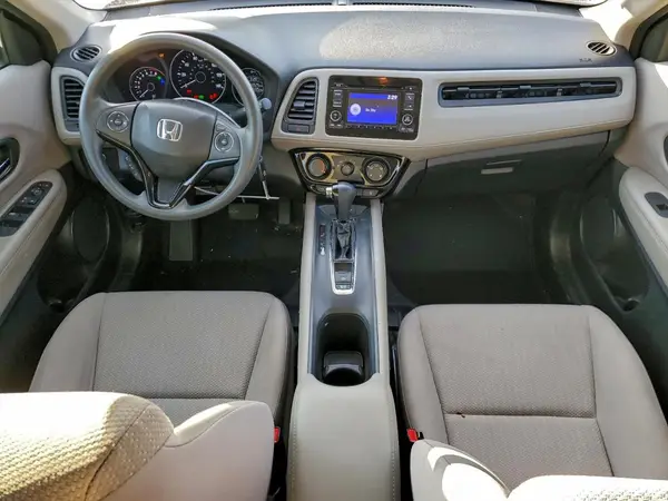 3CZRU6H36JG700173 2018 HONDA HR-V - Image 8