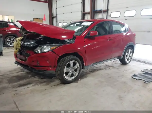 3CZRU6H36JG700366 2018 HONDA HR-V - Image 2