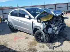 3CZRU6H36JG703137 2018 HONDA HR-V