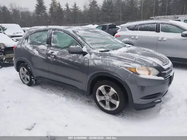 3CZRU6H36JG704093 2018 HONDA HR-V - Image 1