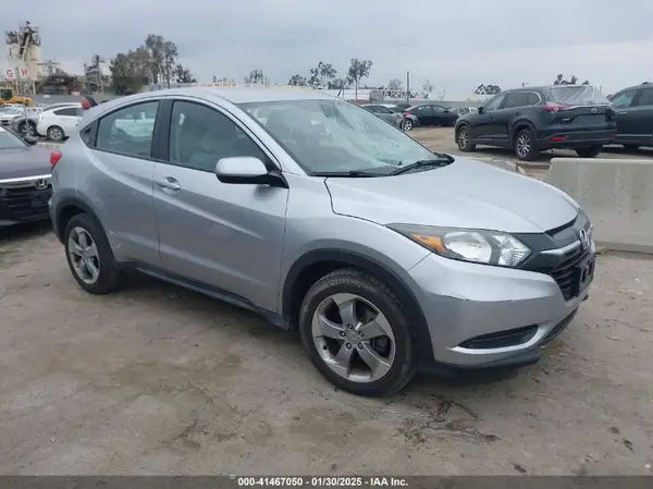 3CZRU6H36JG709813 2018 HONDA HR-V - Image 1