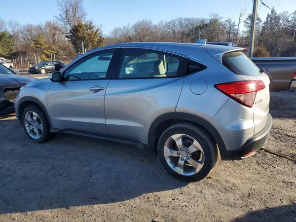3CZRU6H36JG714008 2018 HONDA HR-V - Image 2
