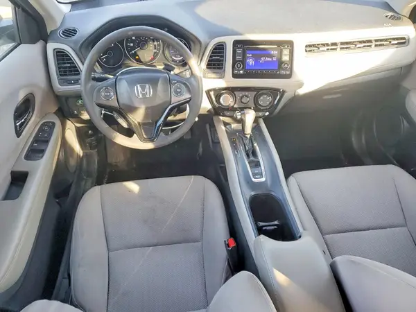3CZRU6H36JG714008 2018 HONDA HR-V - Image 8