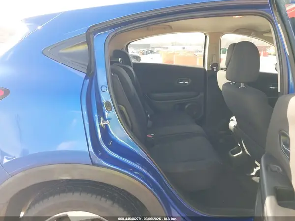 3CZRU6H36JG714655 2018 HONDA HR-V - Image 8