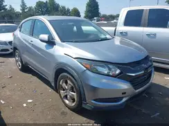 3CZRU6H36JG717586 2018 HONDA HR-V