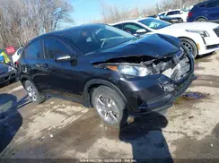 3CZRU6H36JG718236 2018 HONDA HR-V