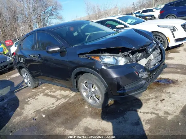 3CZRU6H36JG718236 2018 HONDA HR-V - Image 1