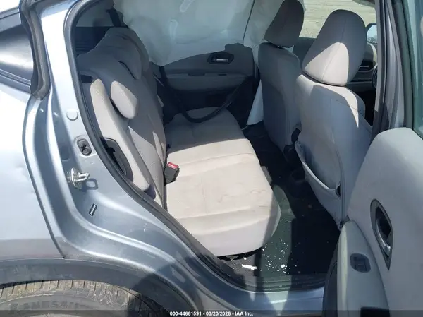 3CZRU6H36JG718396 2018 HONDA HR-V - Image 8