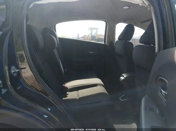 3CZRU6H36JG718527 2018 HONDA HR-V - Image 8