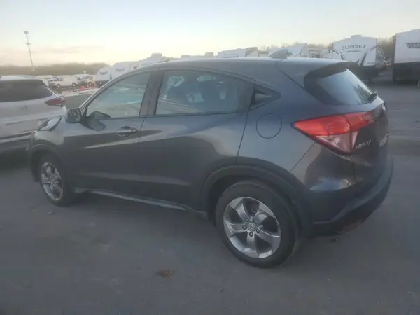 3CZRU6H36JG721198 2018 HONDA HR-V - Image 2