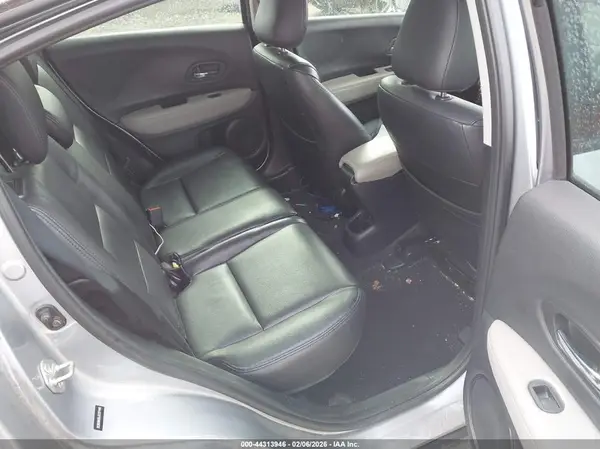 3CZRU6H36JG727440 2018 HONDA HR-V - Image 8