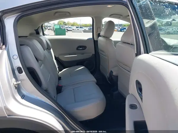 3CZRU6H36JG728507 2018 HONDA HR-V - Image 8