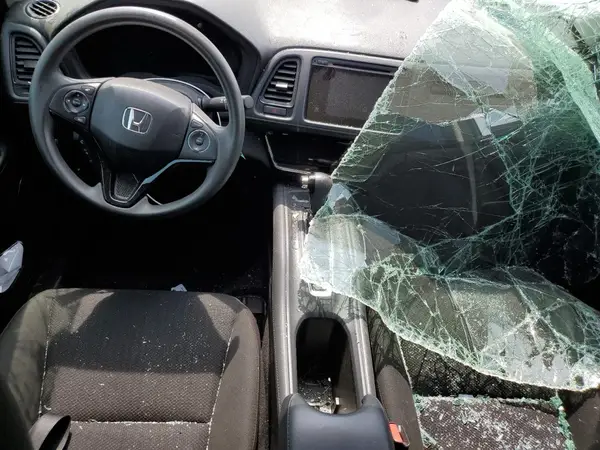 3CZRU6H36JM100206 2018 HONDA HR-V - Image 8