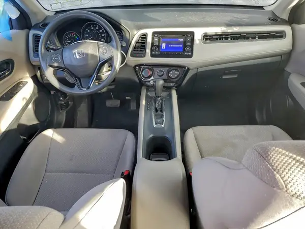 3CZRU6H36JM701275 2018 HONDA HR-V - Image 8