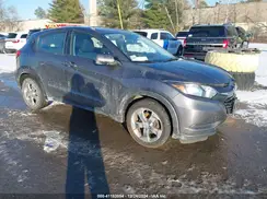 3CZRU6H36JM710669 2018 HONDA HR-V