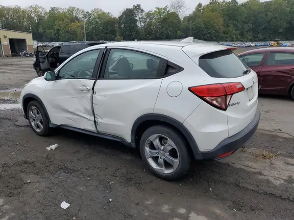3CZRU6H36JM717864 2018 HONDA HR-V - Image 2