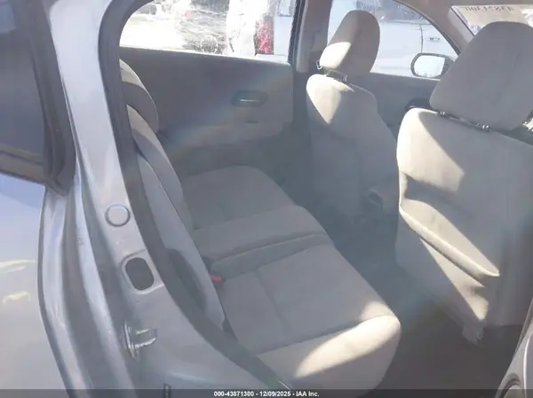 3CZRU6H36JM718349 2018 HONDA HR-V - Image 8