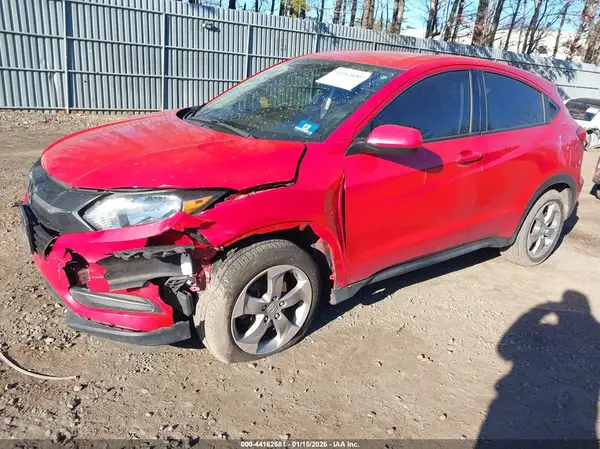 3CZRU6H36JM722921 2018 HONDA HR-V - Image 2