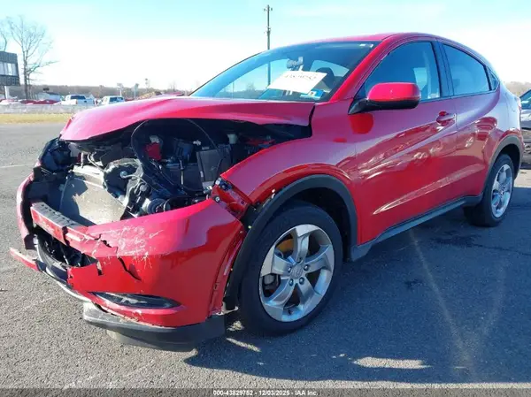 3CZRU6H36JM731229 2018 HONDA HR-V - Image 2