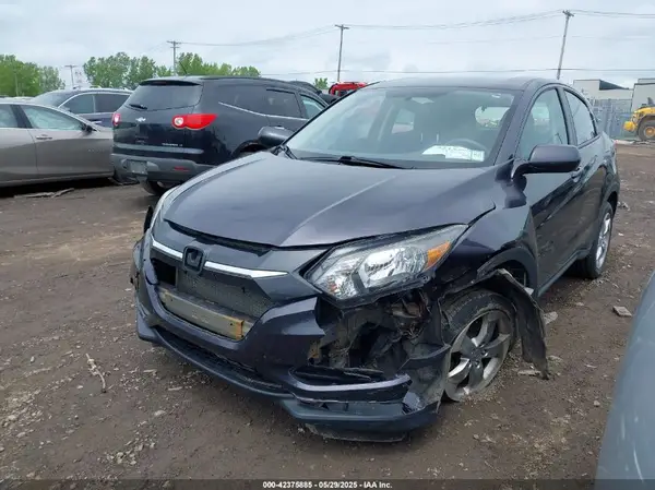 3CZRU6H36JM732199 2018 HONDA HR-V - Image 2