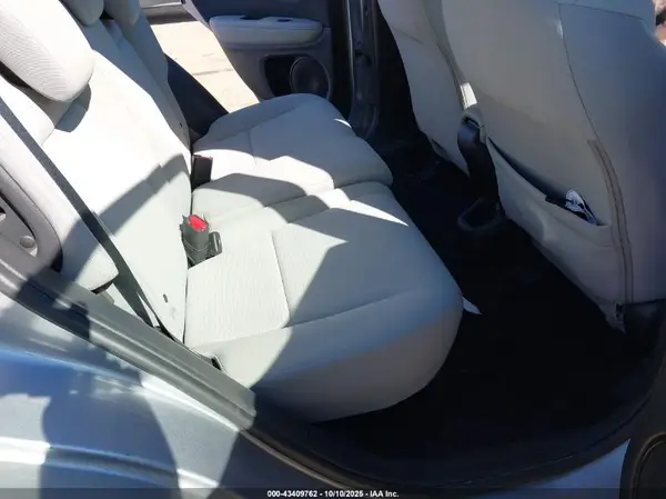 3CZRU6H36KG703852 2019 HONDA HR-V - Image 8