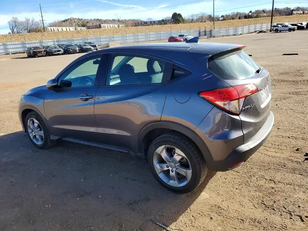 3CZRU6H36KG716584 2019 HONDA HR-V - Image 2