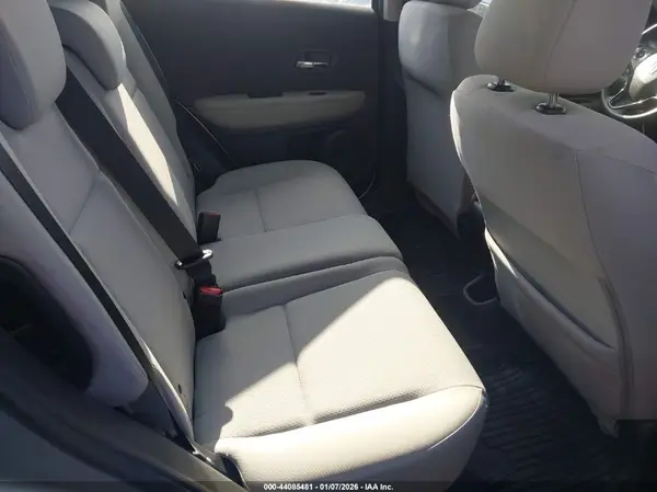3CZRU6H36KG722112 2019 HONDA HR-V - Image 8