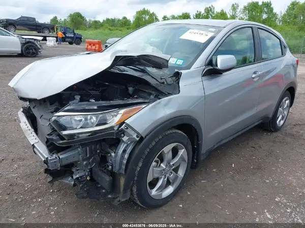 3CZRU6H36KG724734 2019 HONDA HR-V - Image 2