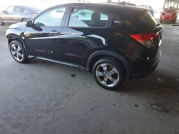 3CZRU6H36KG725687 2019 HONDA HR-V - Image 2