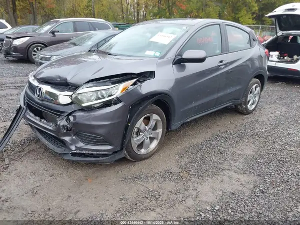 3CZRU6H36KG728167 2019 HONDA HR-V - Image 2