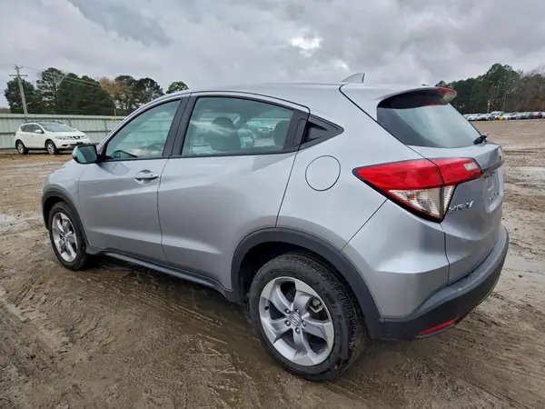 3CZRU6H36KG730257 2019 HONDA HR-V - Image 2